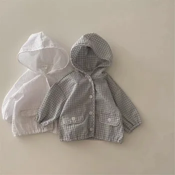 Ins Летняя Тонкая Солнцезащитная куртка с капюшоном для мальчиков и девочек, детские клетчатые Свободные повседневные топы с длинными рукавами, детское хлопчатобумажное однотонное пальто, детская одежда