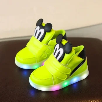 Повседневная обувь со светодиодной подсветкой, кроссовки для мальчиков и девочек, 2020 Весенняя спортивная обувь с подсветкой мультяшной Мыши, Модные светящиеся ботинки