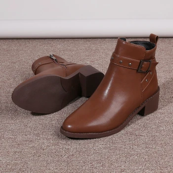 Женская обувь 2023 года; Лаконичные женские ботинки на молнии; однотонные теплые женские ботинки на квадратном каблуке; Современная женская обувь с пряжкой на ремне;