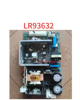 Используется импульсный источник питания LR93632